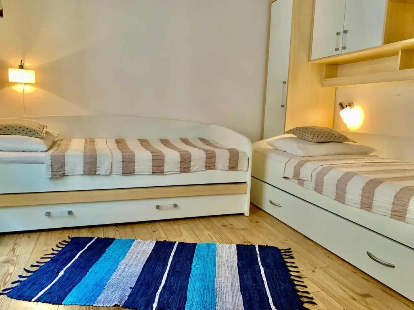Grebastica Beachfront Apartment