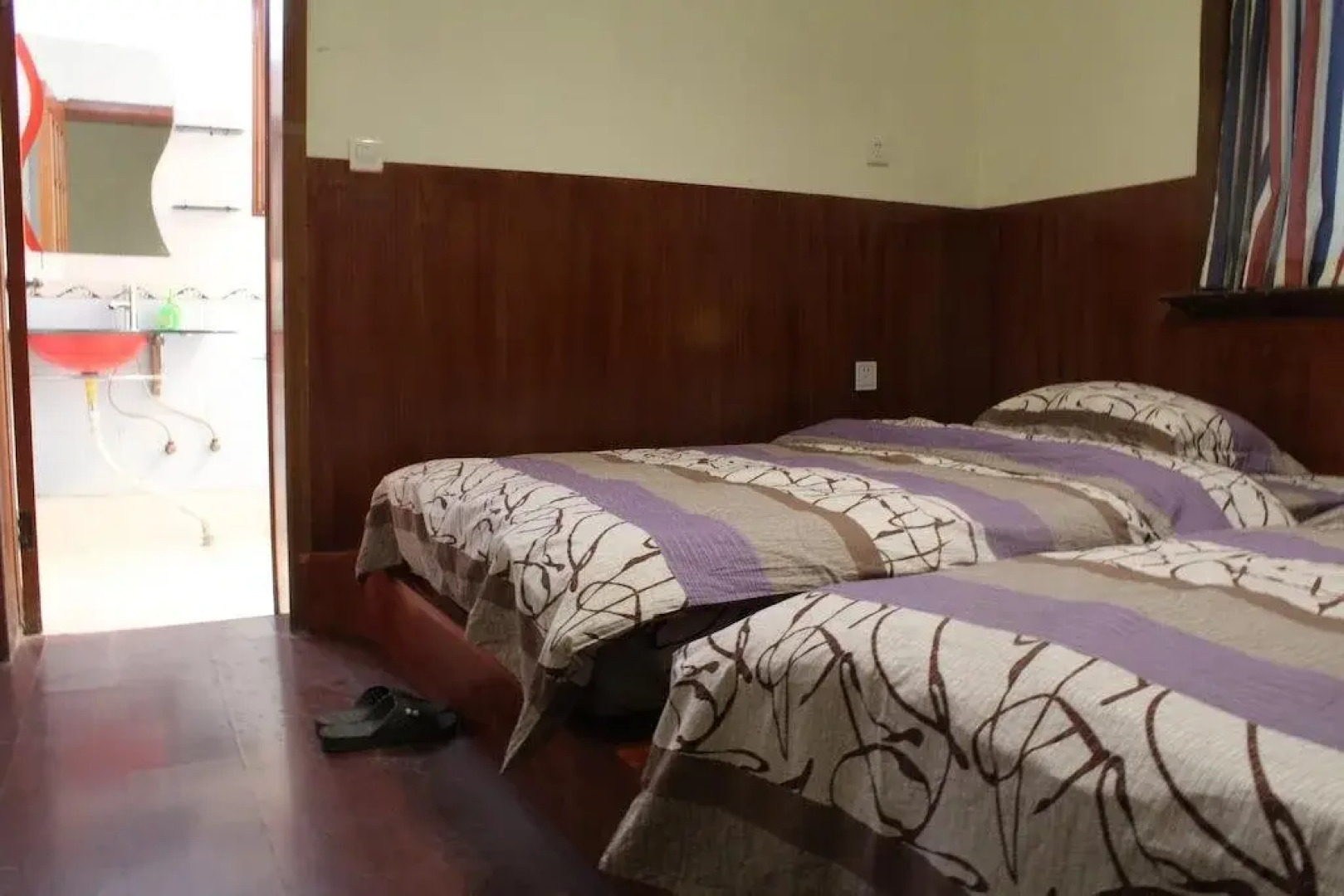 Number 3 1 Youth Hostel Chengdu