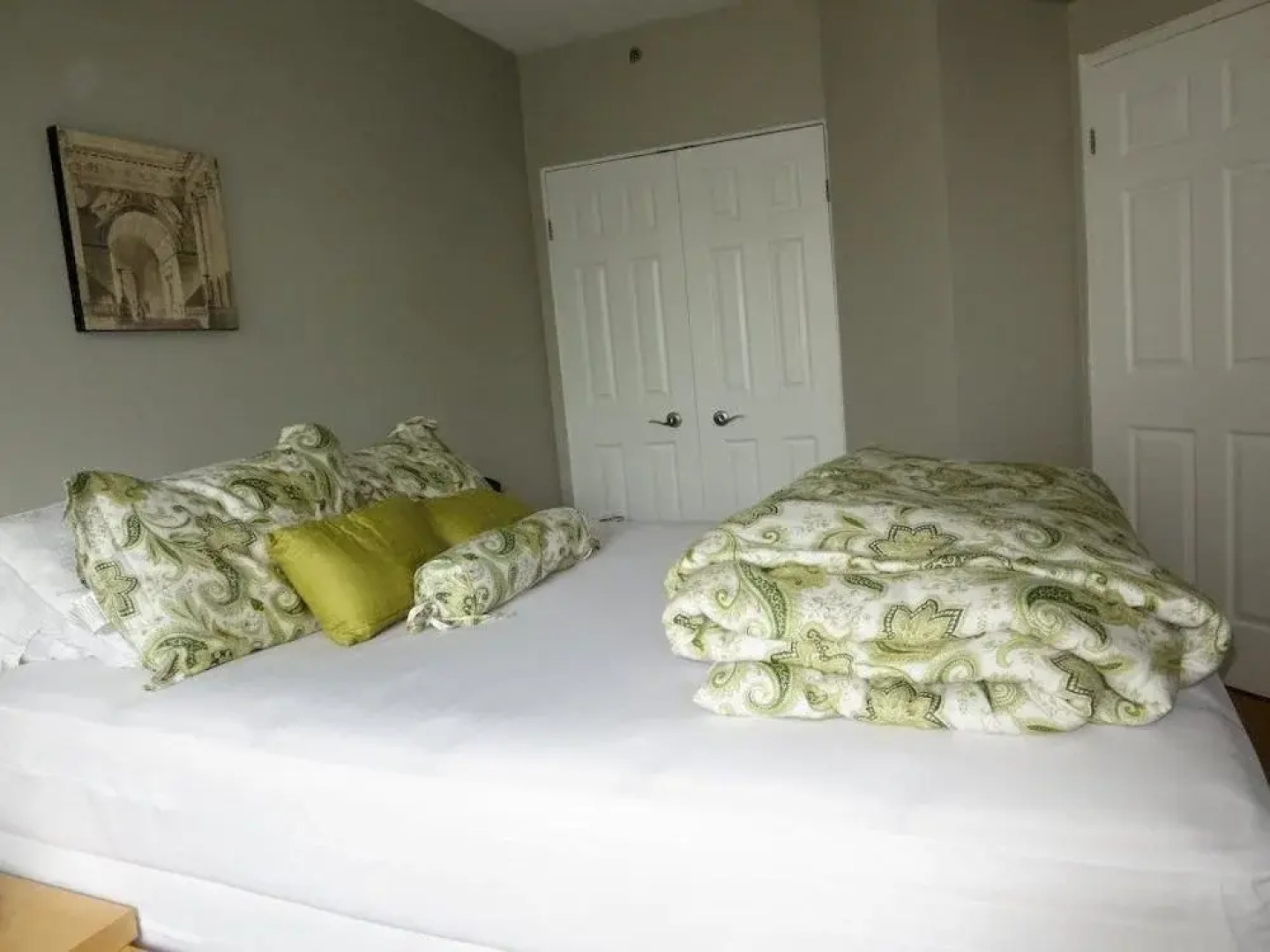 Moore Suites - Waterfront Place