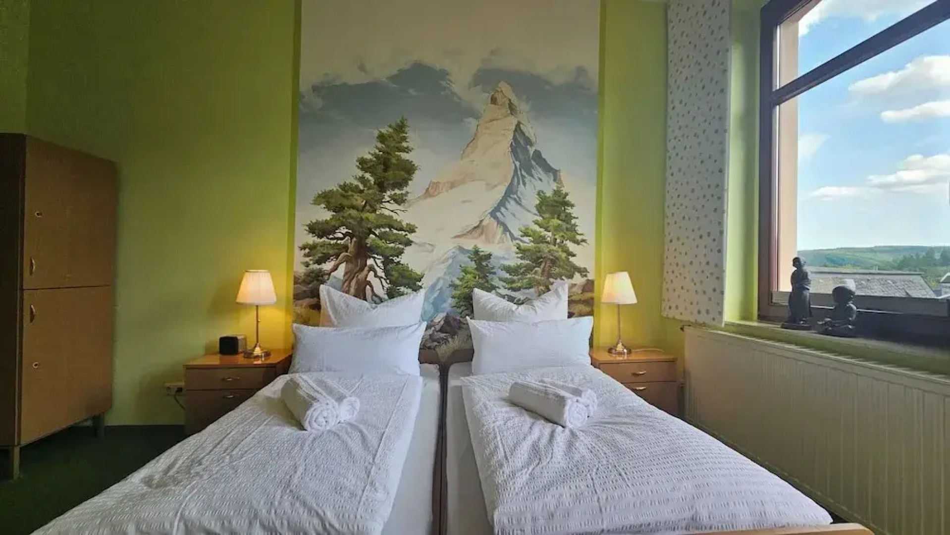 Pension Weiße Rose I Frühstück Parkplatz