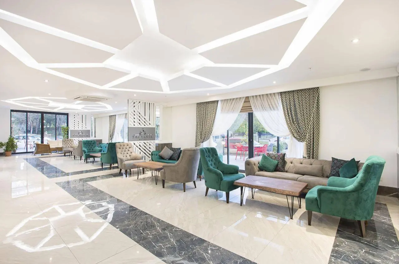 Курорт The Sansa Hotel & Spa