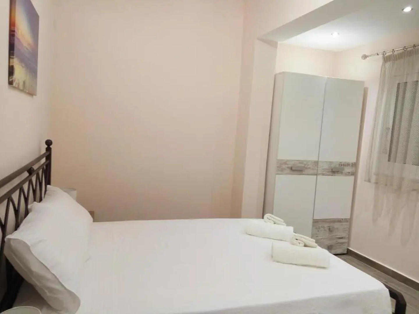 Helios & Elia family house