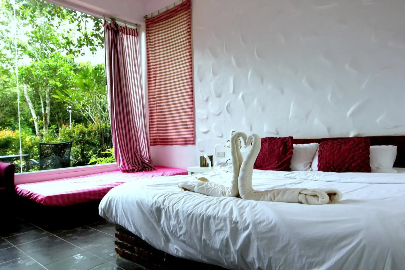 Porploen Hip Resort@Suanphung