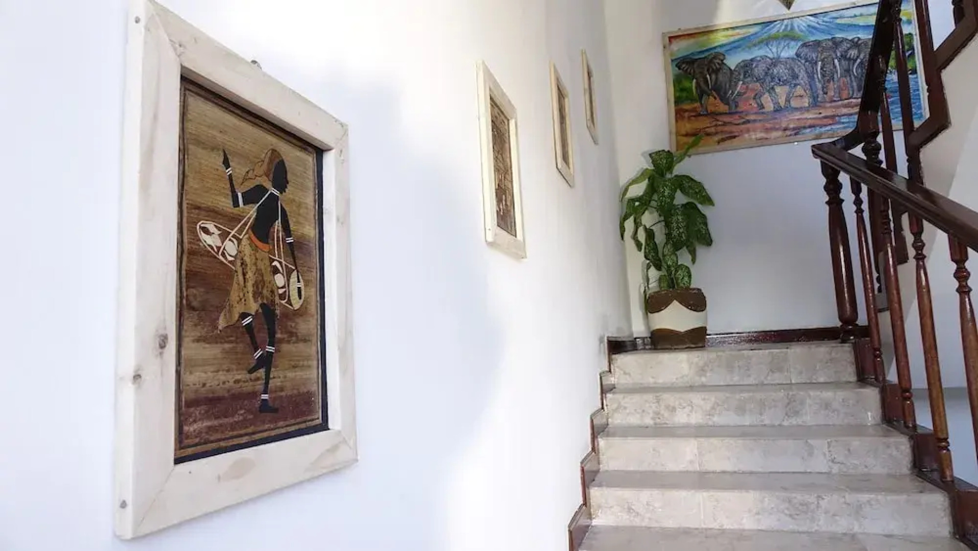 Zanzibar Airport Palace