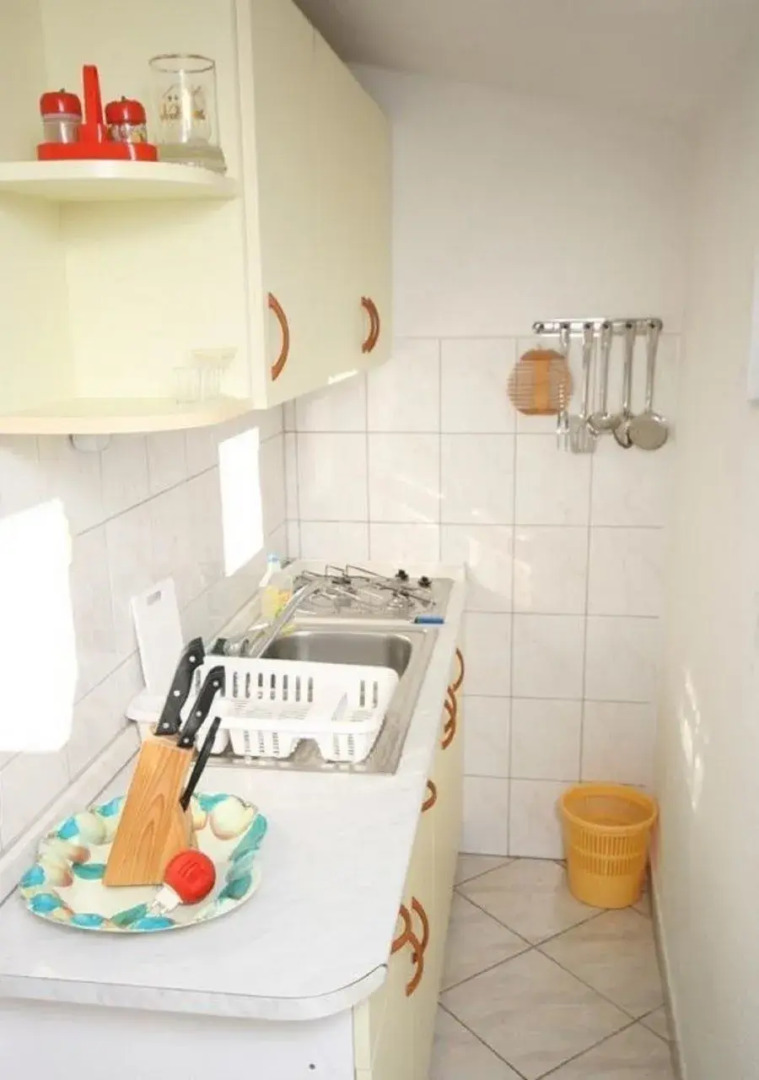 Apartment Amalija - 50m close to the sea: A3 posebni Rogoznica, Riviera Sibenik