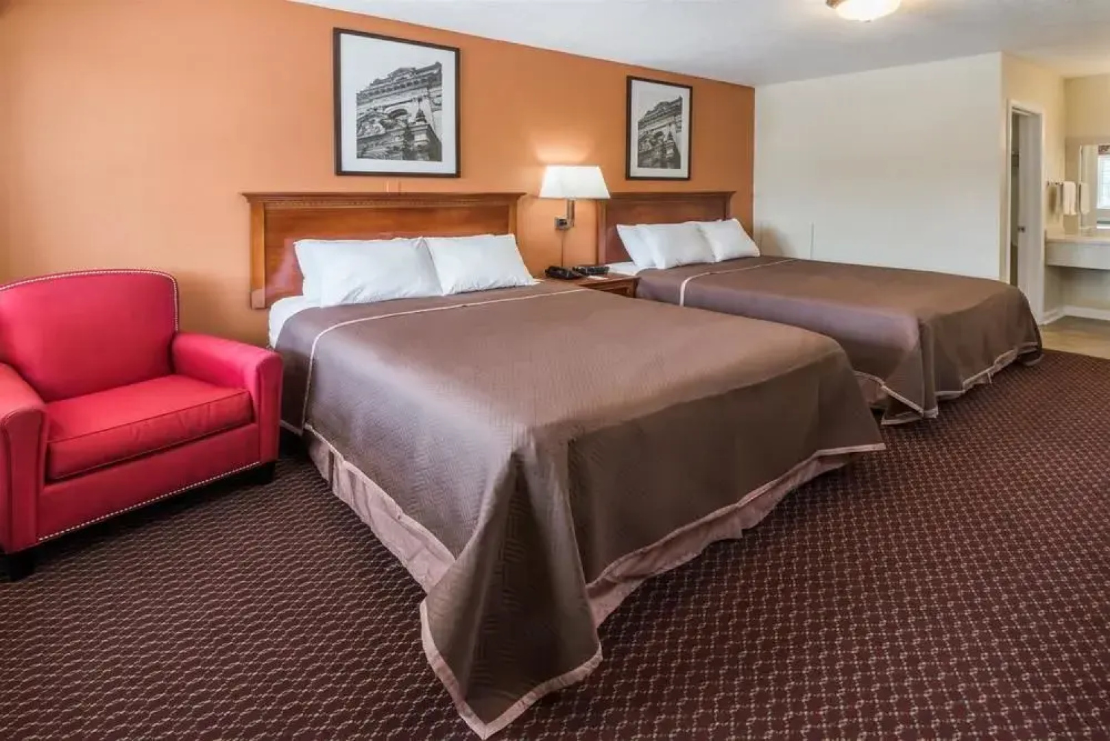 Travelodge Grove City