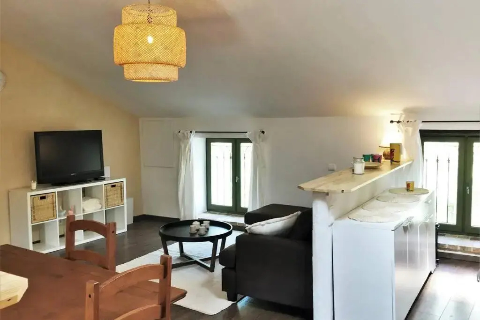 Coeur de Goudargues! 3 Ch, 3 Sdb, Exterieur, Clim