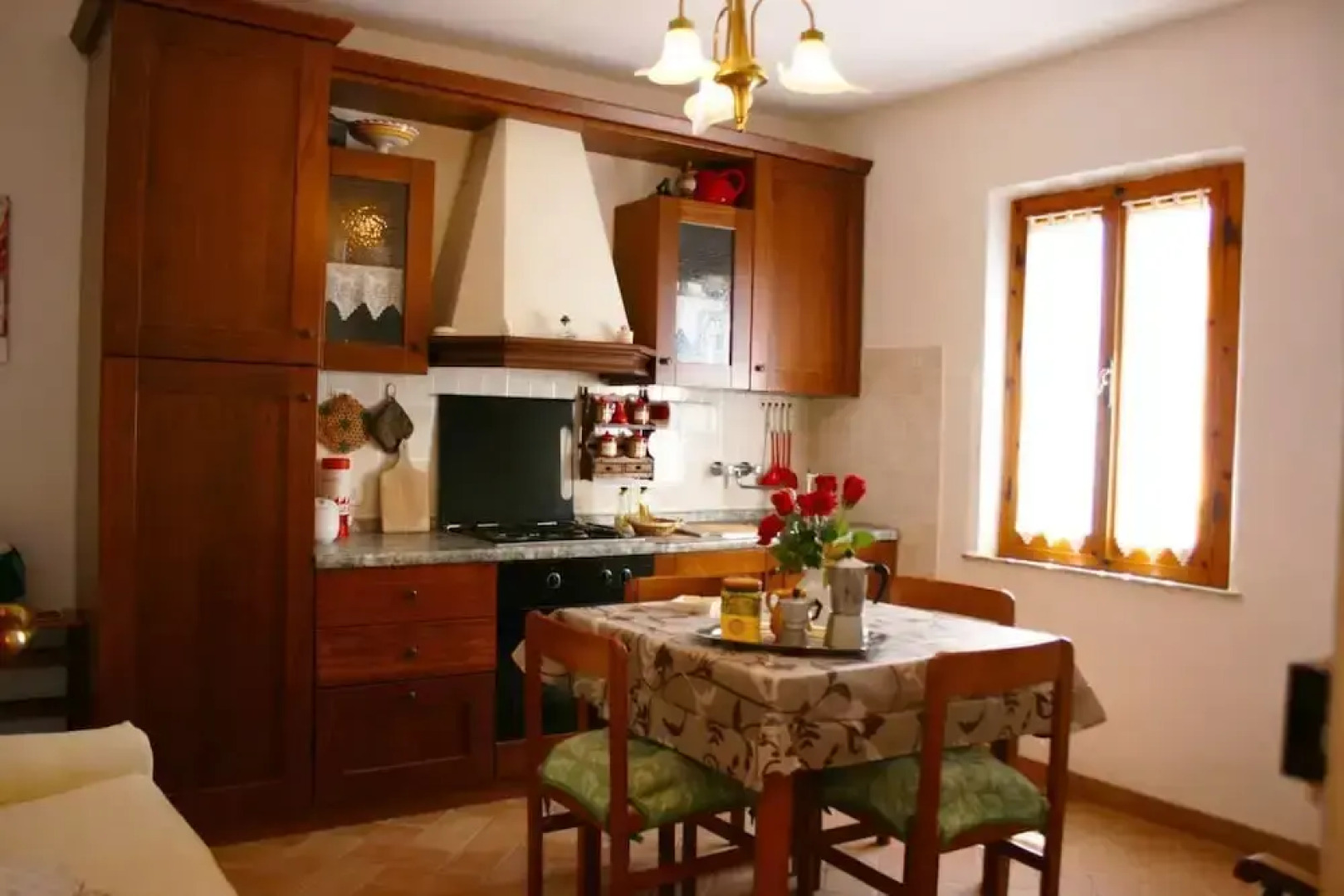 Wonderful Private Villa With Private Pool, TV, Pets Allowed and Parking, Close to Montepulciano