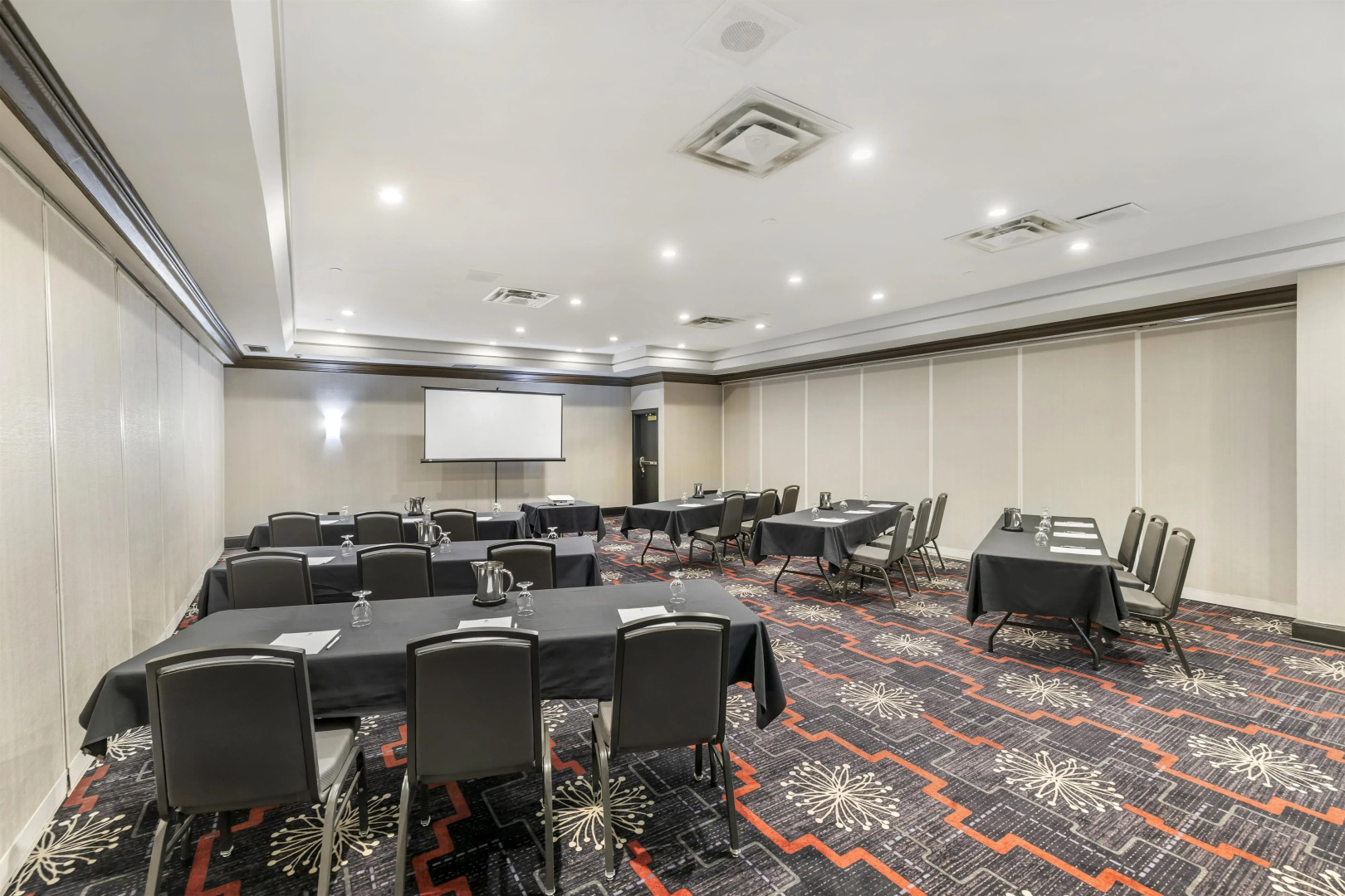 Best Western Plus Waterfront Hotel