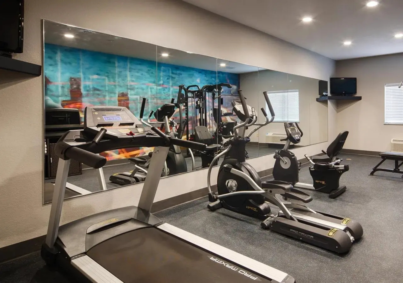 Best Western Plus Lonestar Inn & Suites