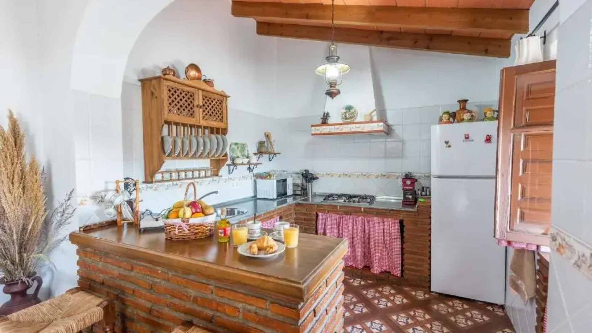 Casa Lola Sayalonga by Ruralidays