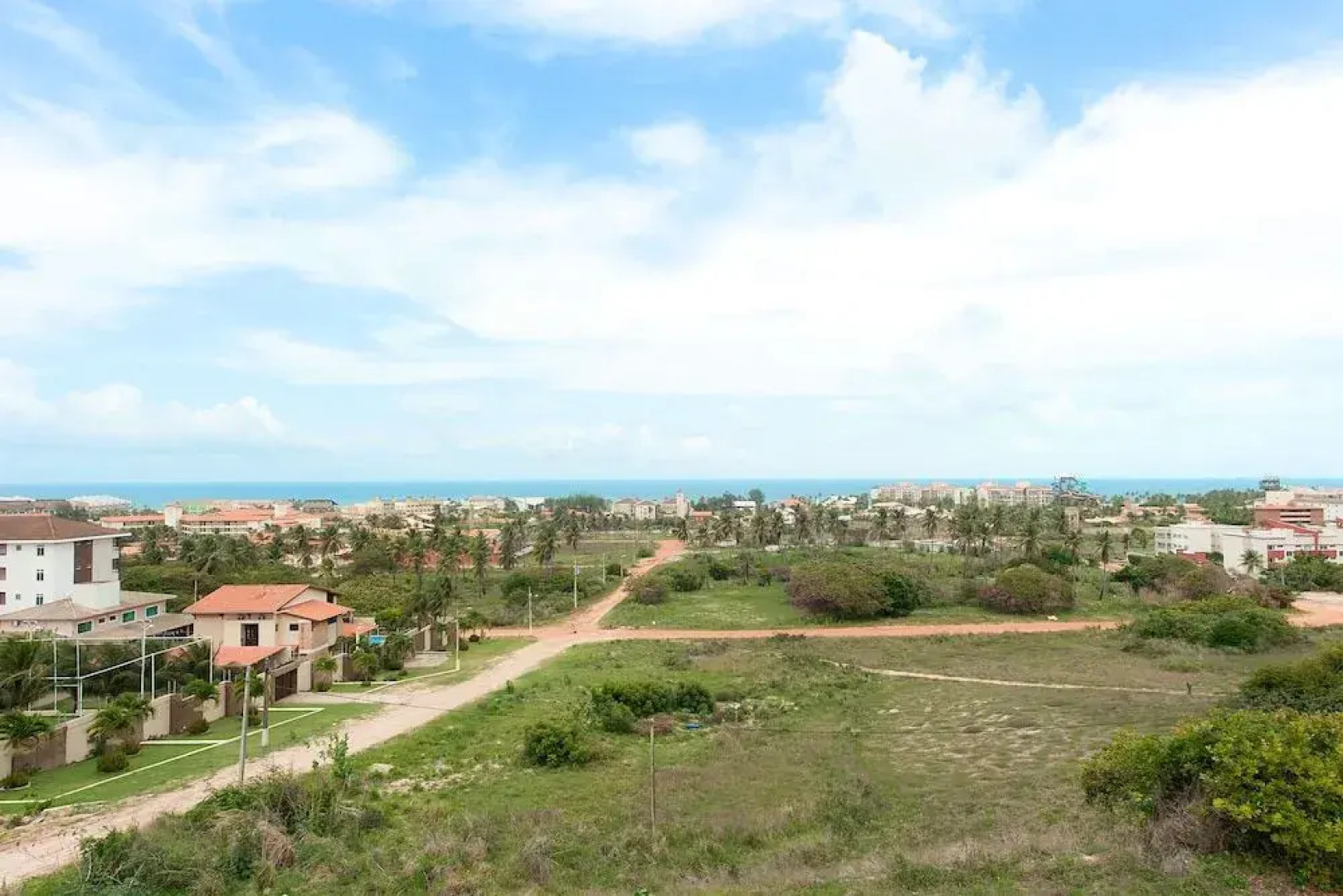 CASA EM CONDOMíNIO EM PORTO DAS DUNAS