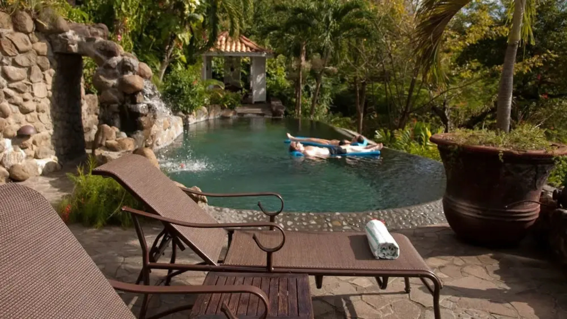 FireFly Hotel Mustique