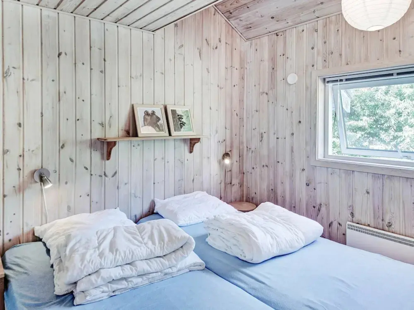 Spacious Holiday Home With Sauna in Aakirkeby