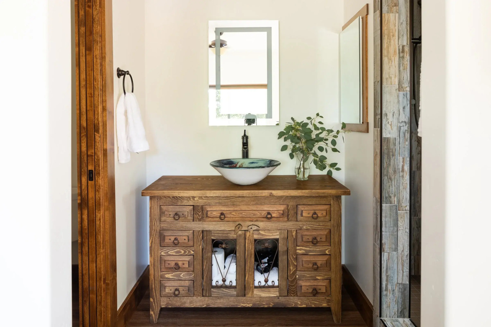 Emerson by AvantStay