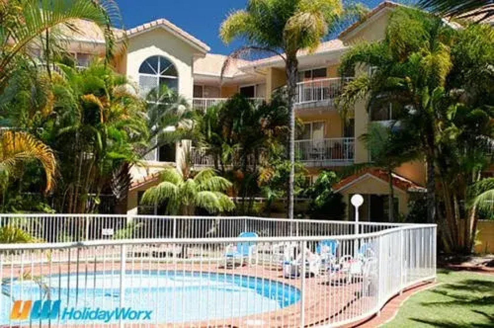 Regent Court Holiday Apartments