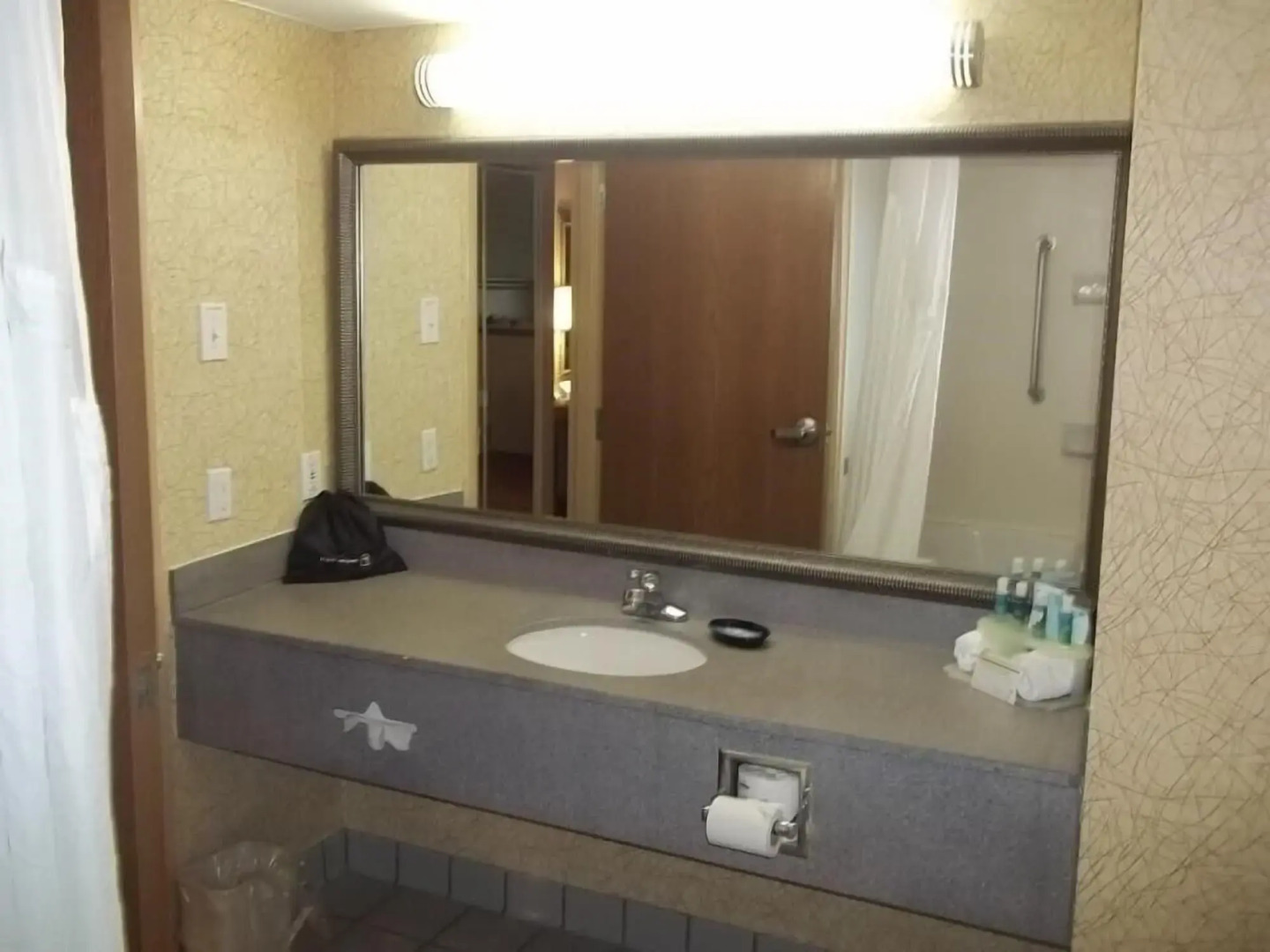 Holiday Inn Express Hotel & Suites FINDLAY