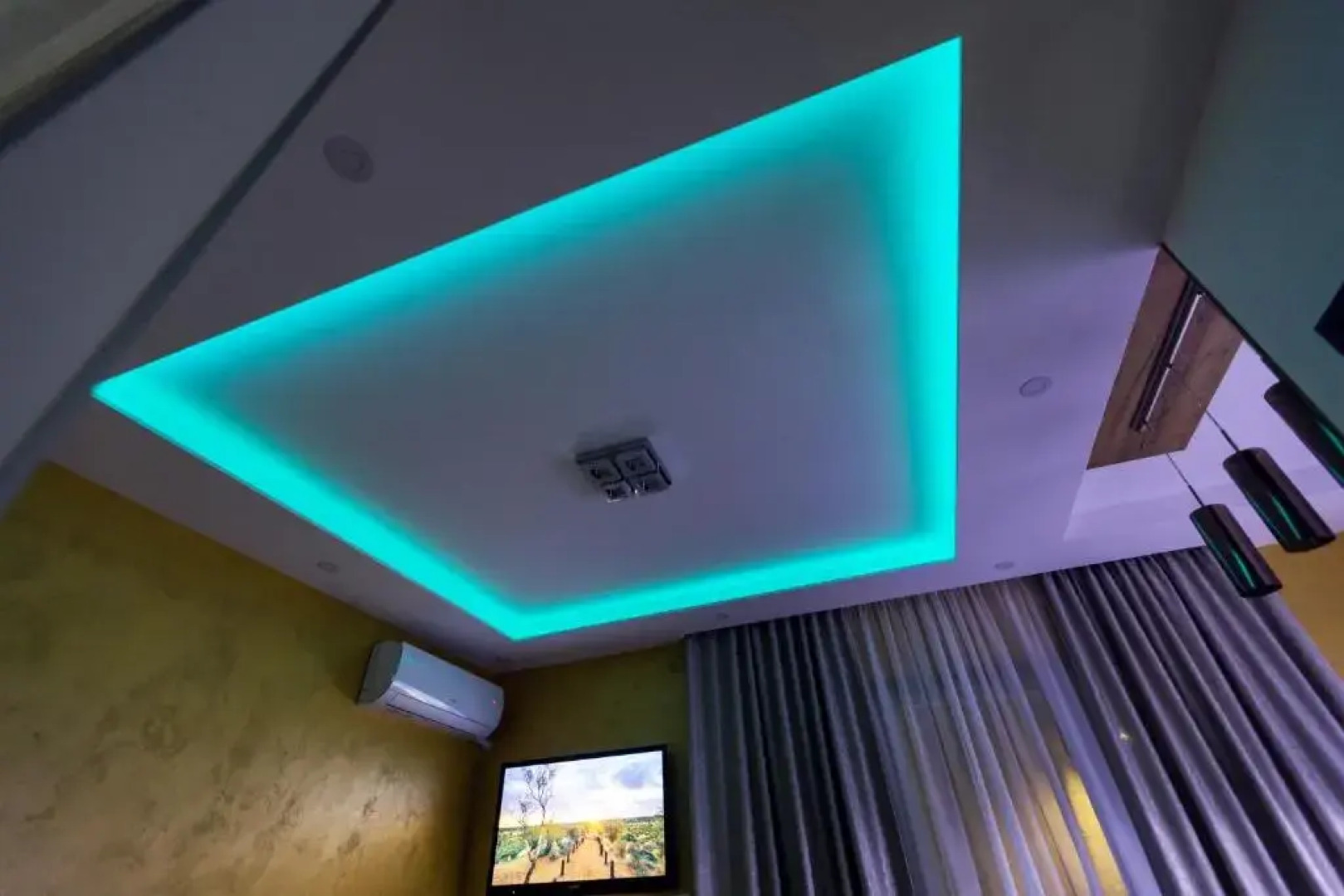 Foča Apartmani "Story Lux"