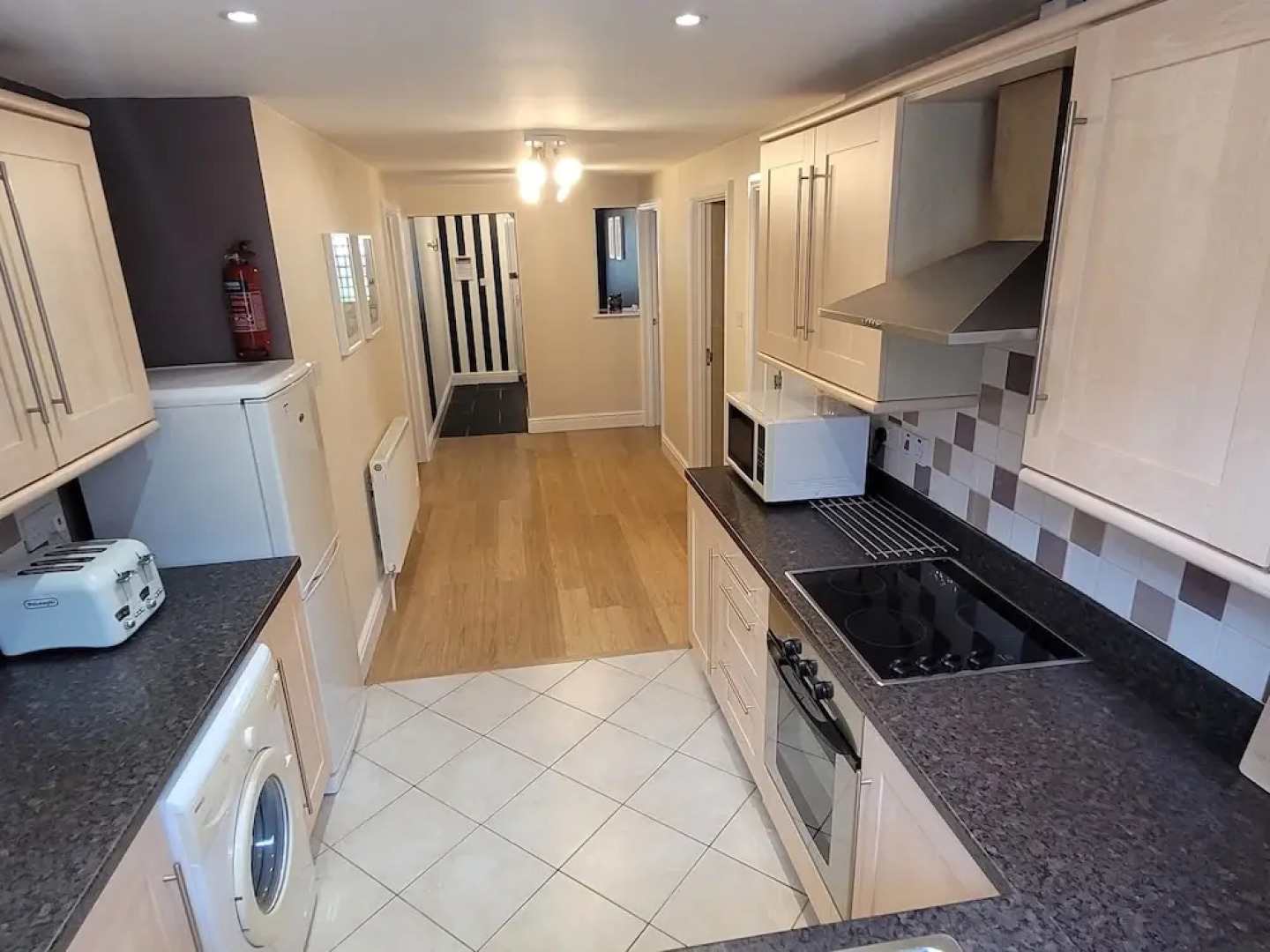 Llys Aeron Guest House