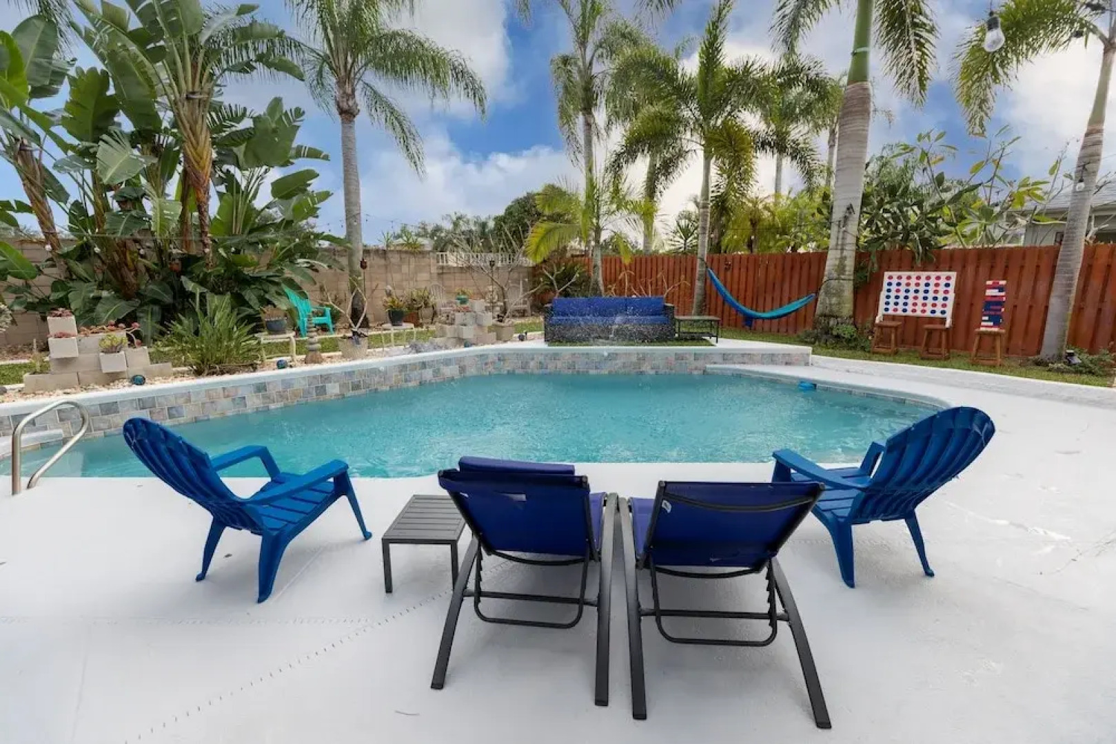 Gorgeous Urban Oasis W/hot Tub, Heated Pool And Private Movie Theater 3 Bedroom Home by RedAwning