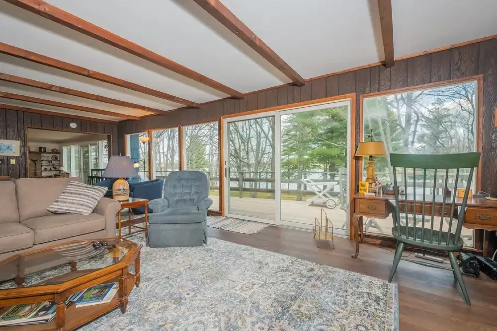 Just Around the Dilly