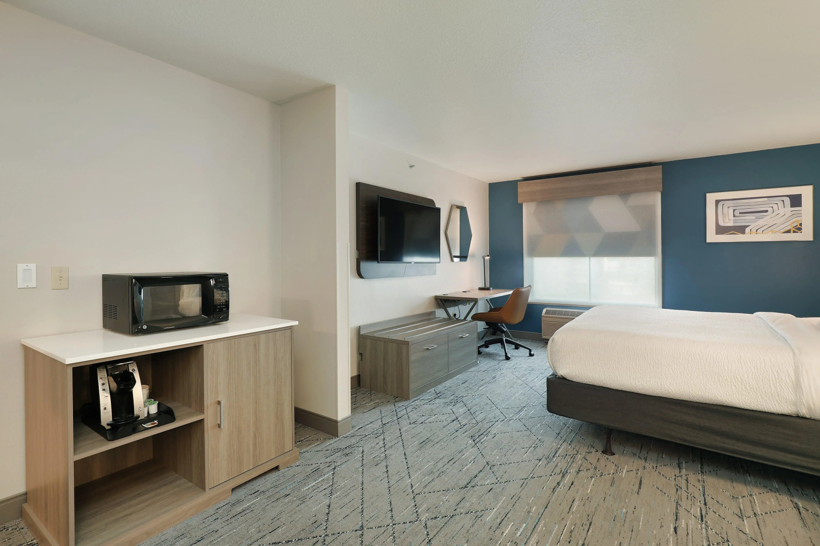 Holiday Inn Express & Suites New Berlin by IHG