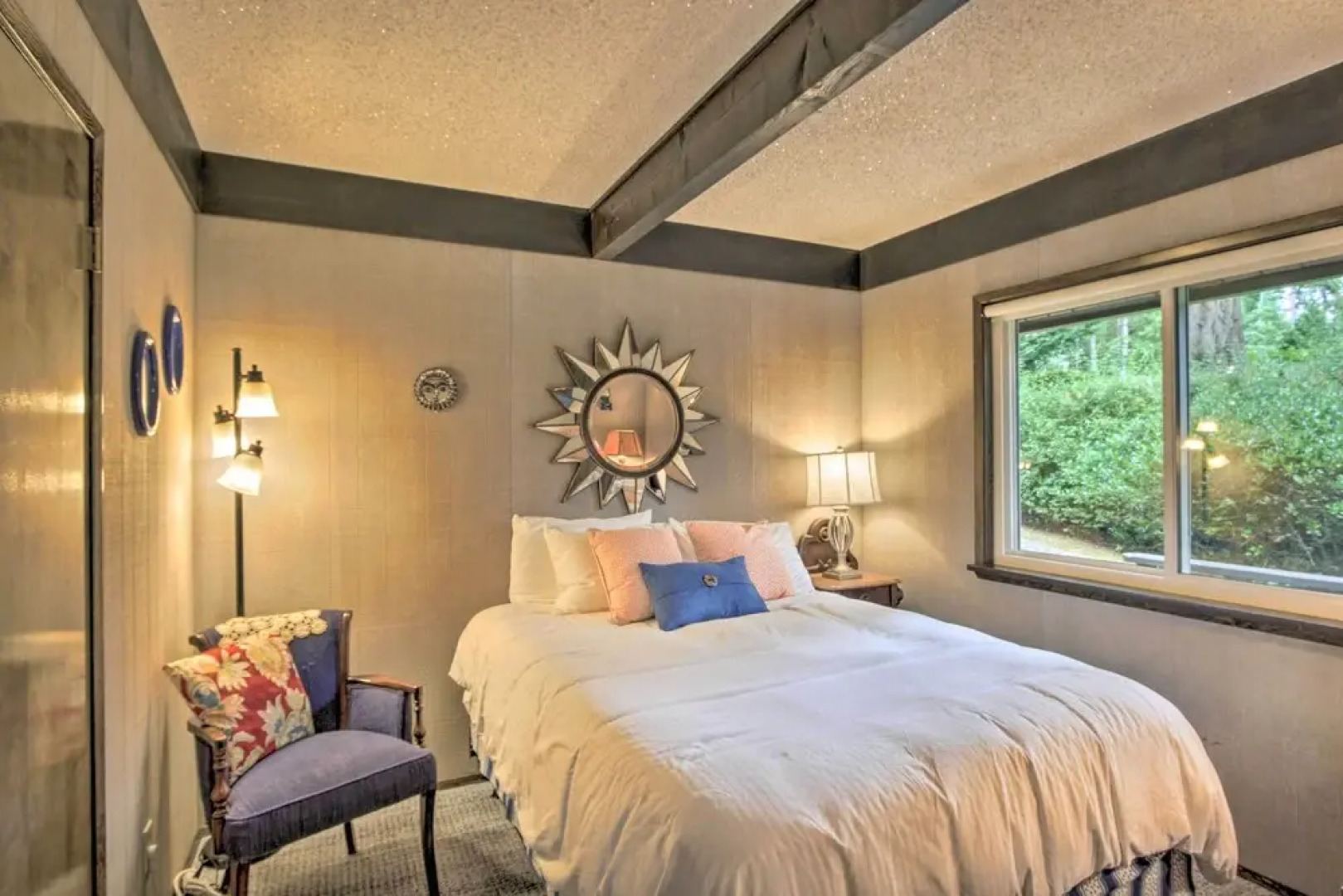 Waterfront Cabin w/ Fire Pit in Gig Harbor!