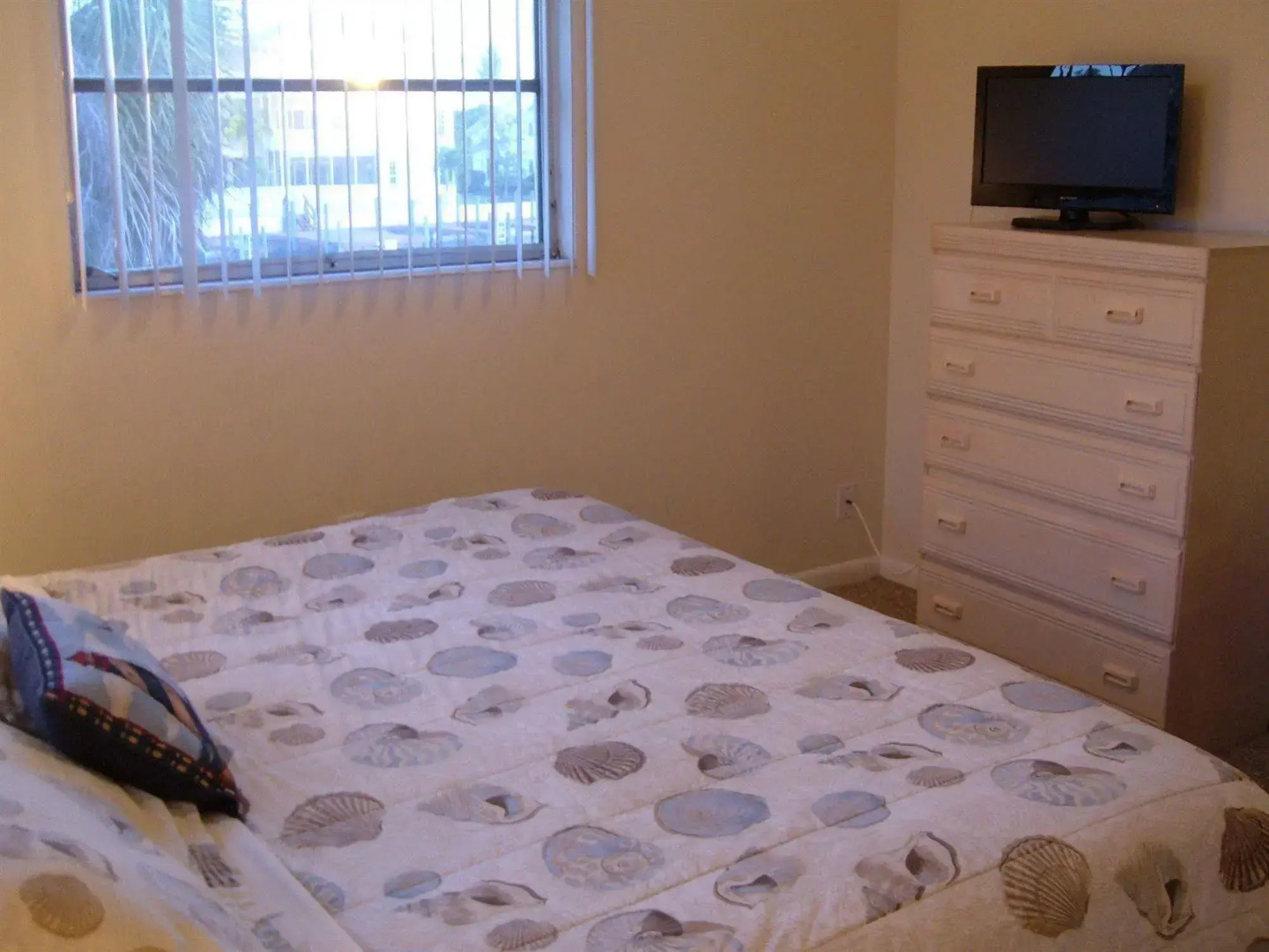 Hideaway Waterfront Resort