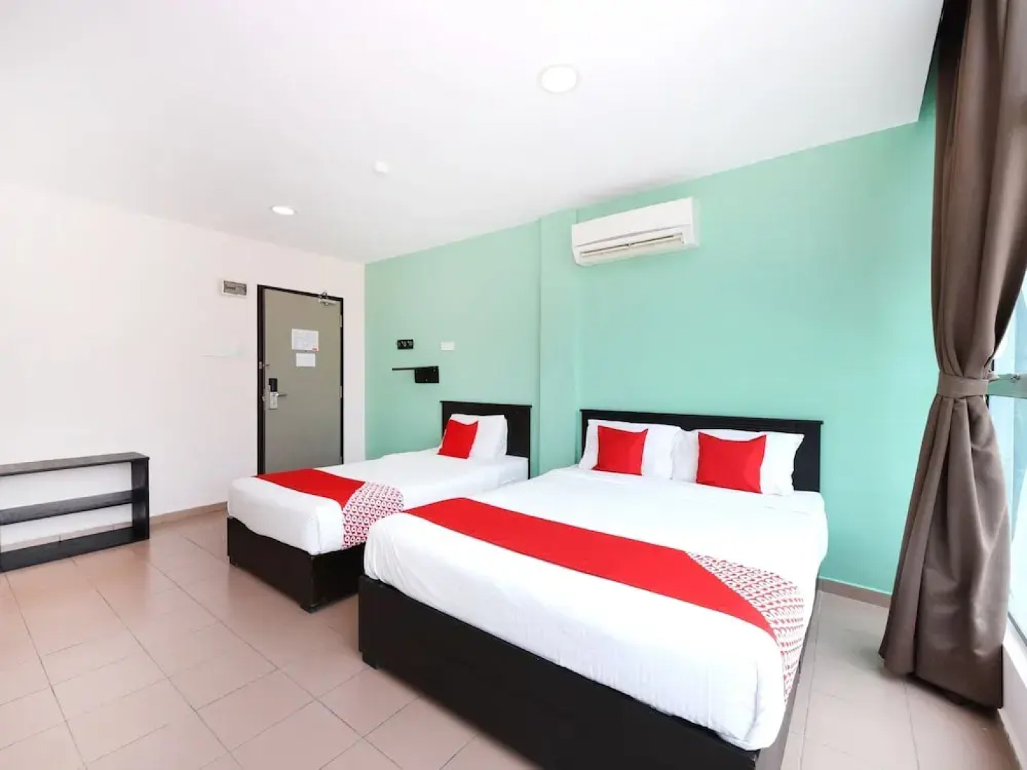 OYO 816 Hotel De Kiara