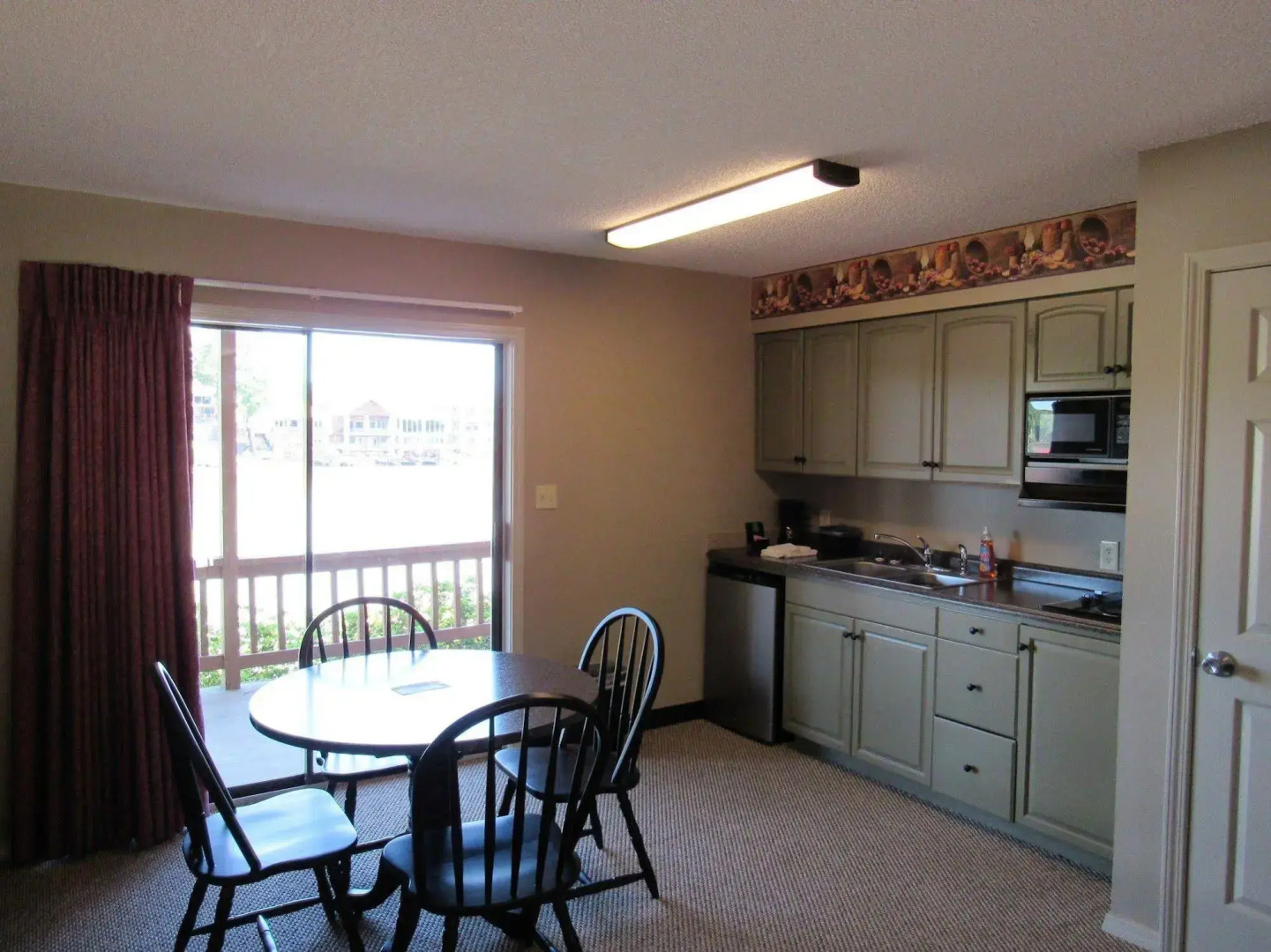 Country Inn Lake Resort