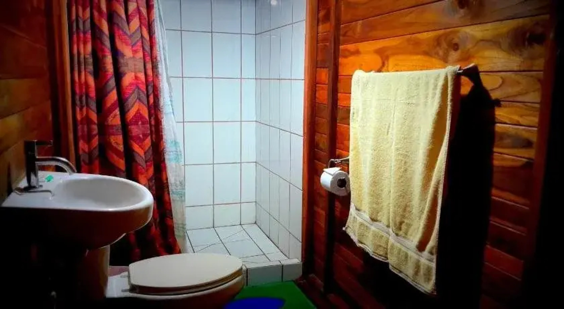 Hotel Cabanas La Teca