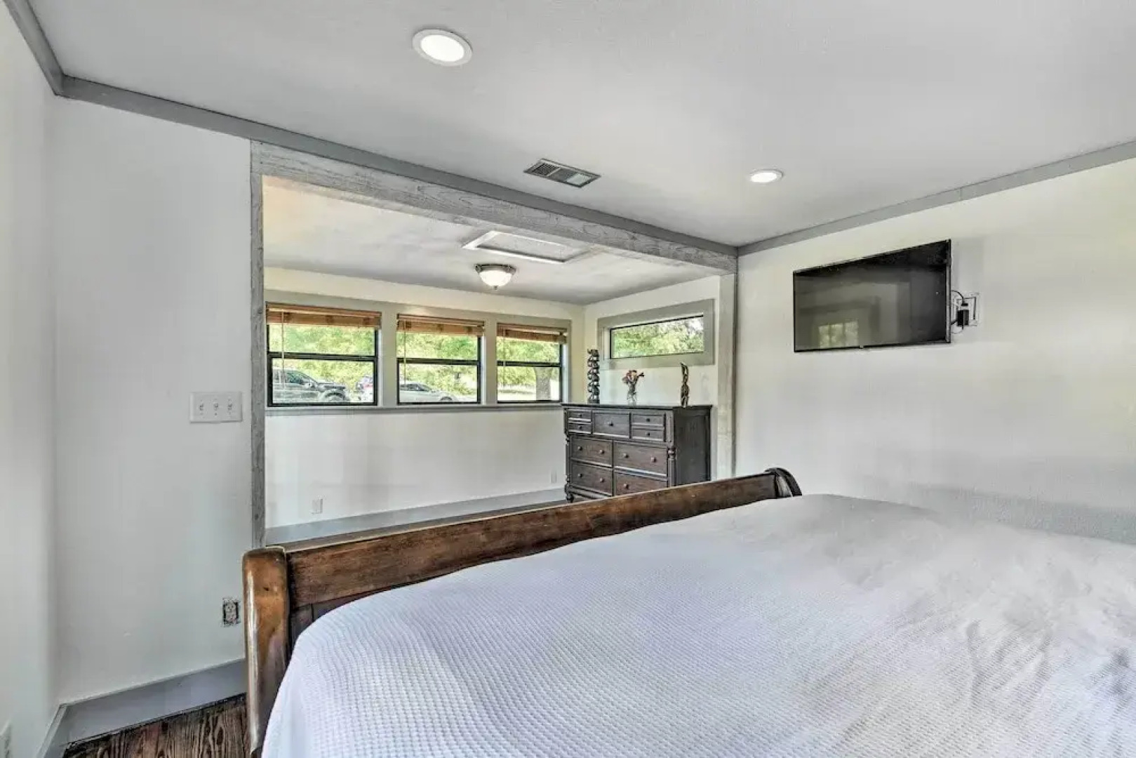 Spacious Glen Rose Home on Paluxy Riverfront