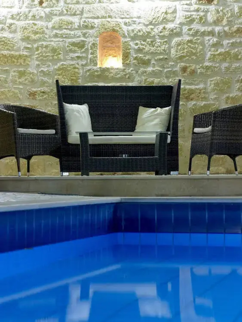 Petronikolis Traditional House