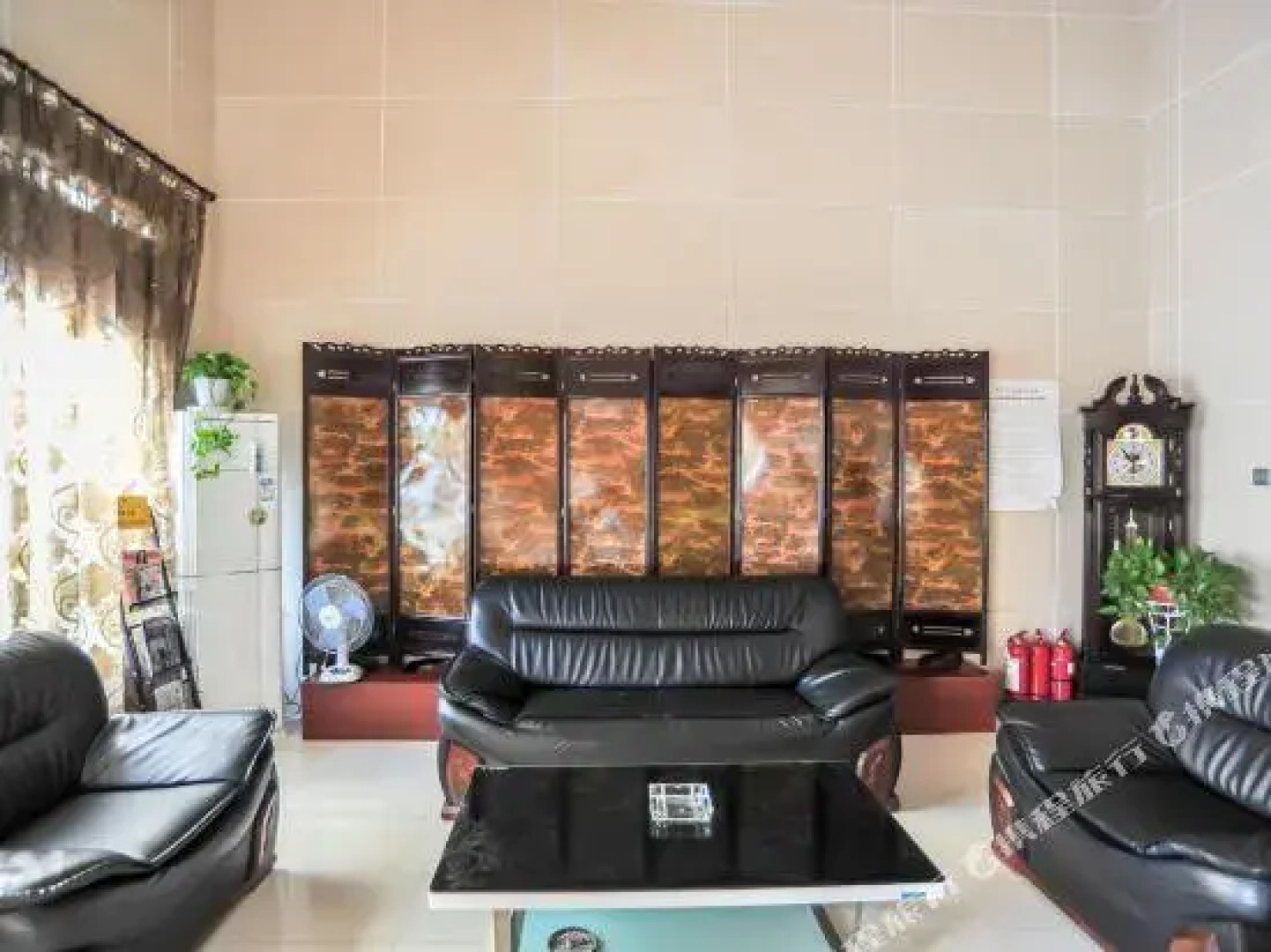 Xuancheng Jingxian Hehuatang Business Inn