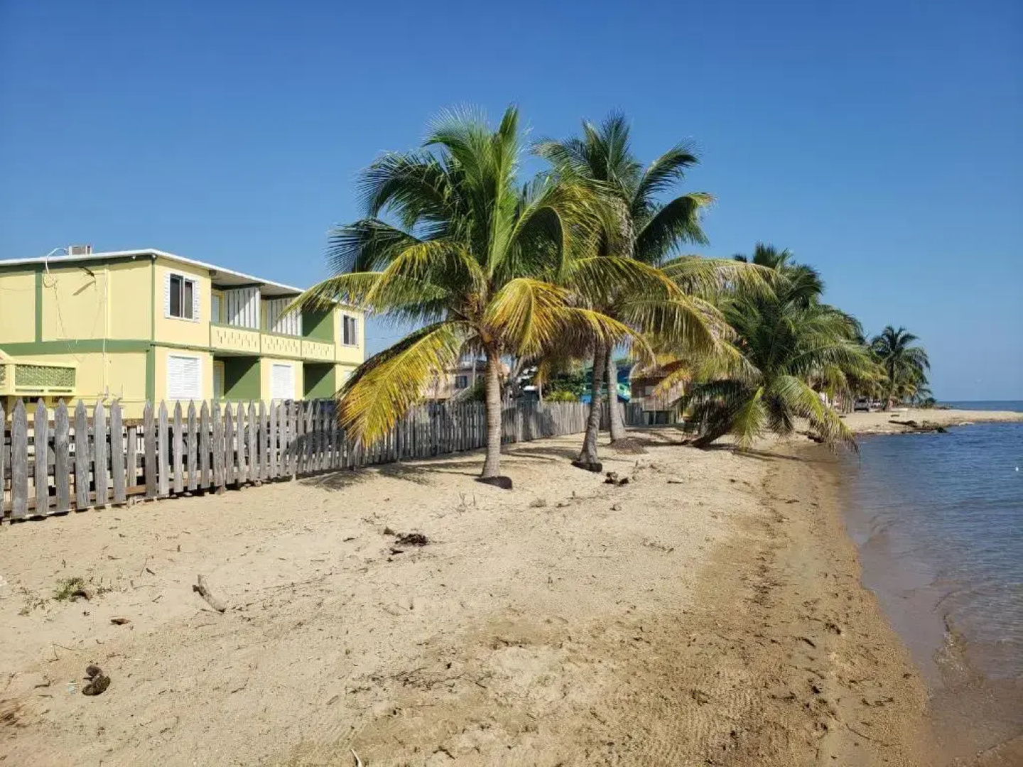 Pal's on the beach - A Gold Standard Hotel
