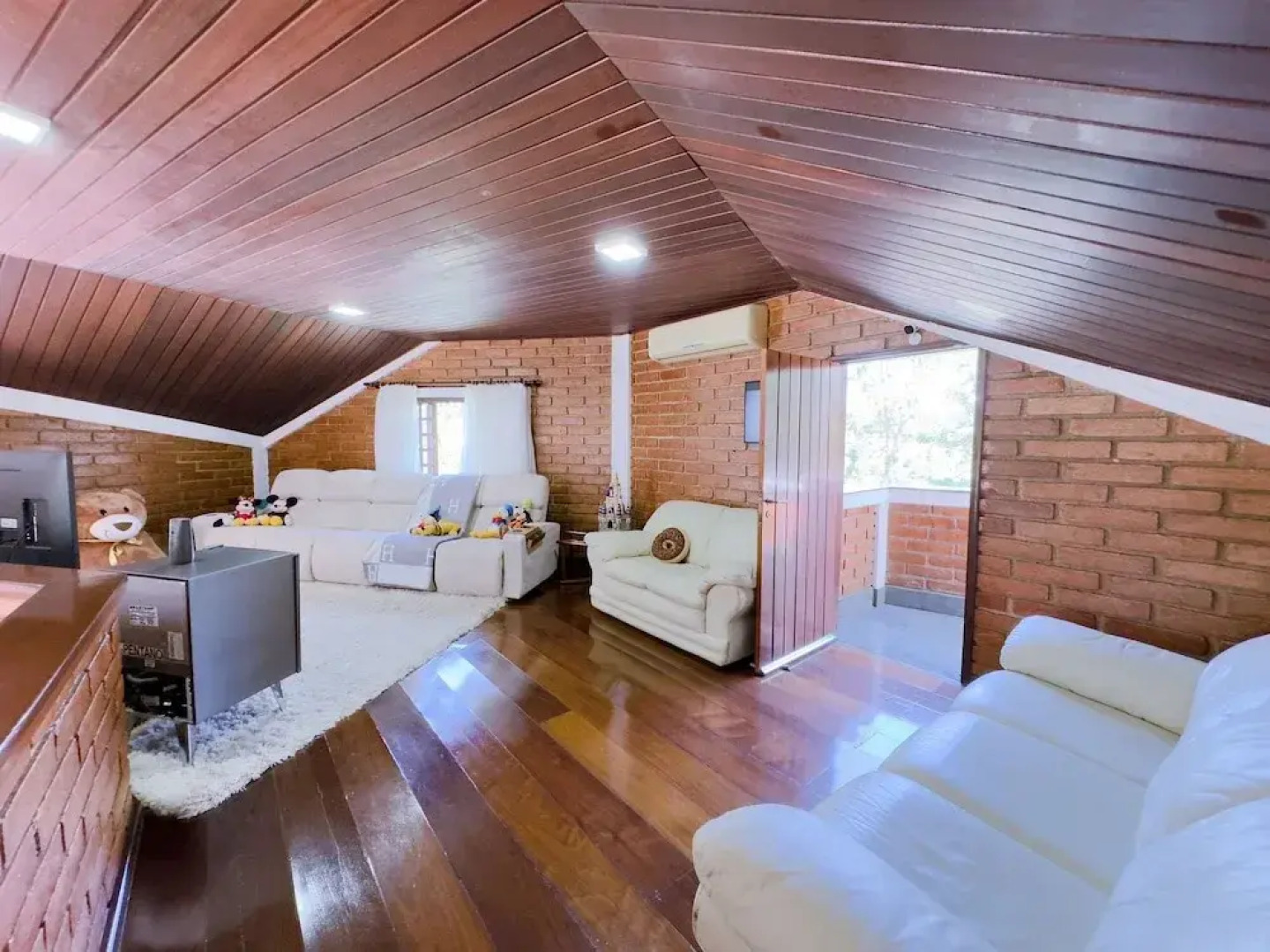 Casa de Luxo 2500m na Granja Viana