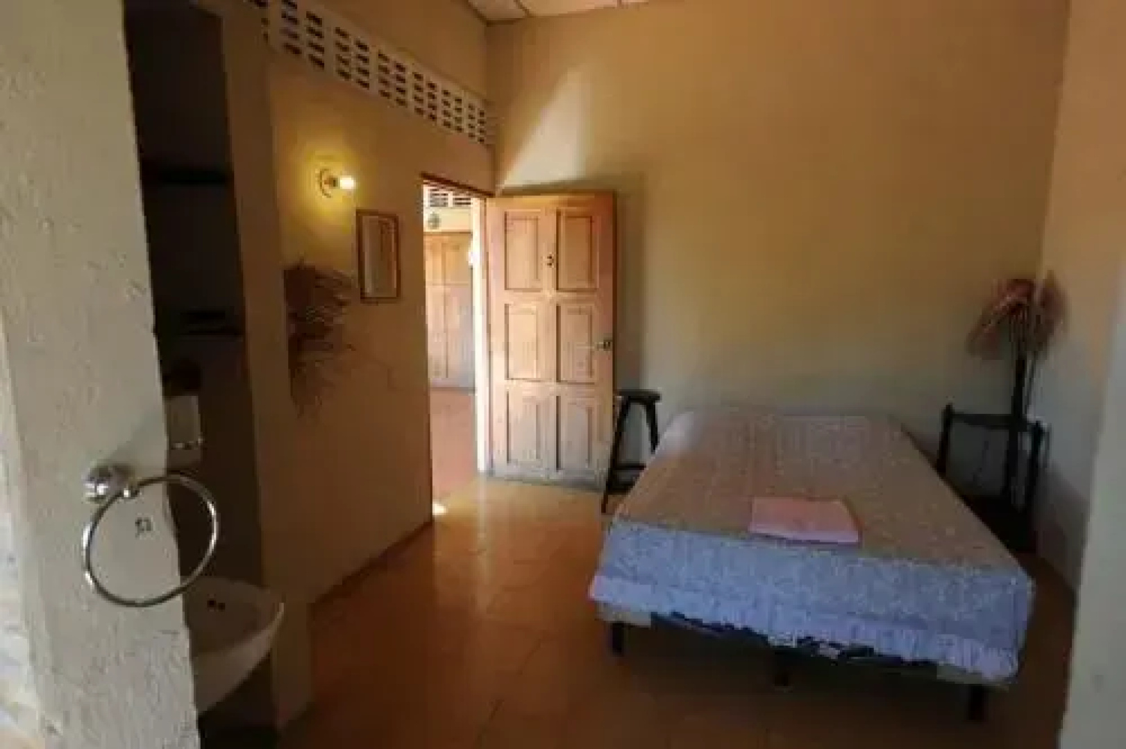 Lady "M" Club Hotel