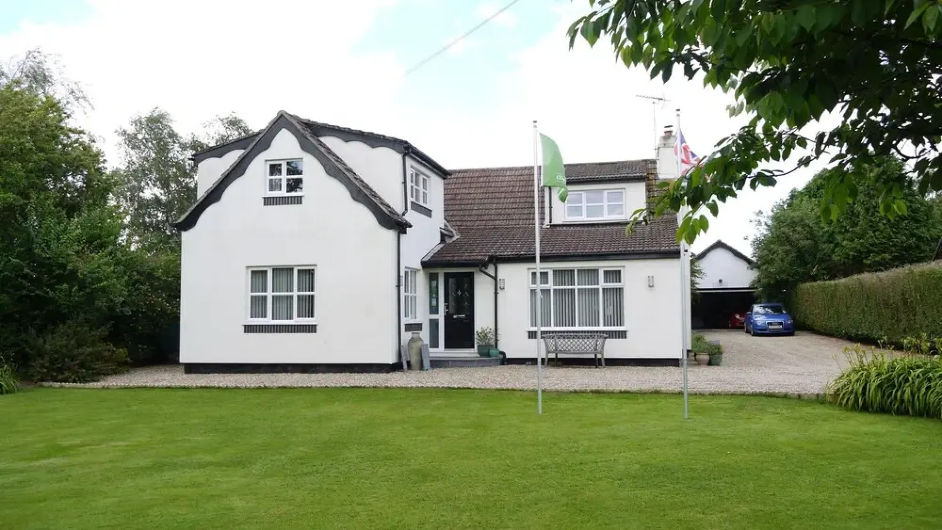 The White House Bed & Breakfast