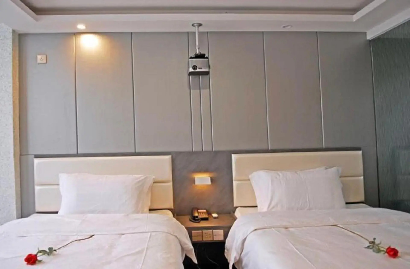 Elan Inn Houma Railway Station