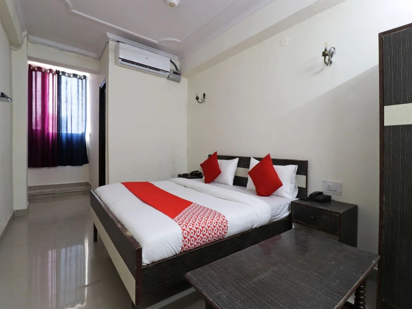 Oyo 48484 N H Plaza Lodge And Farm House