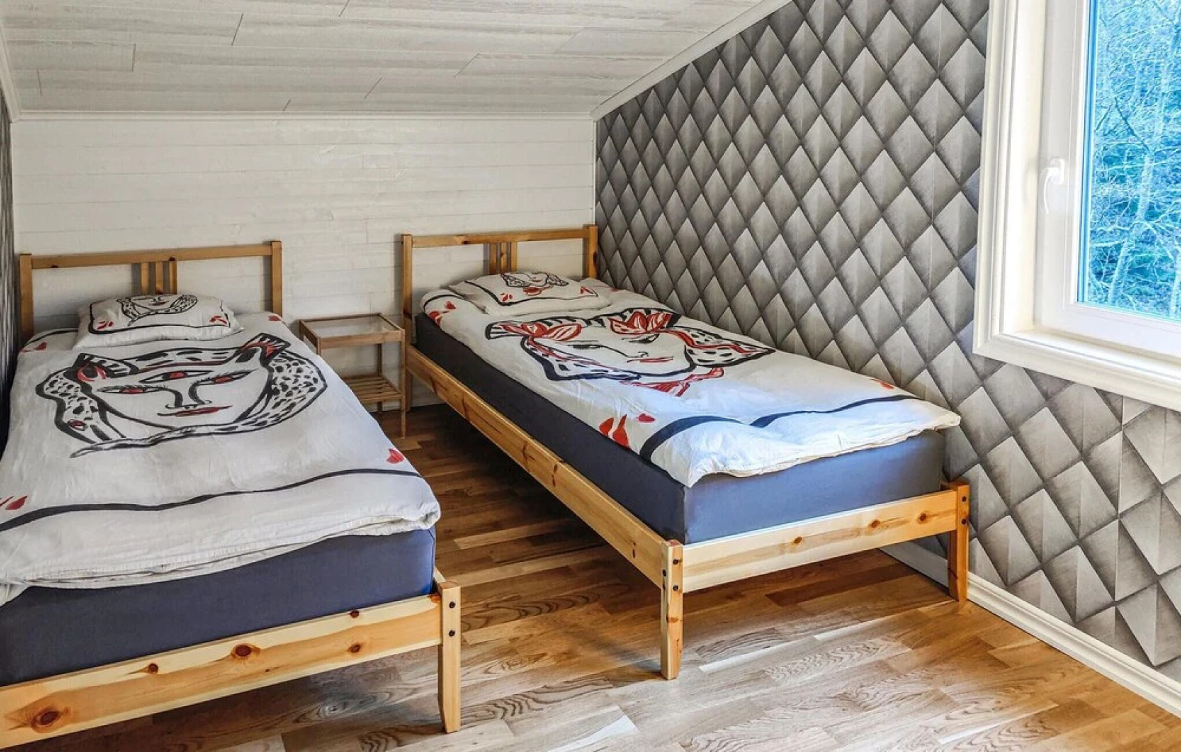 Stunning Home in Vänersborg With 3 Bedrooms and Wifi