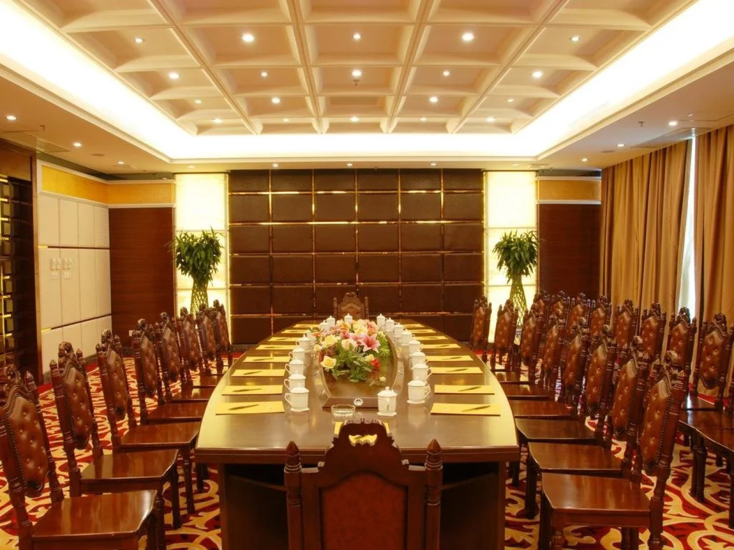 Riverside International Hotel