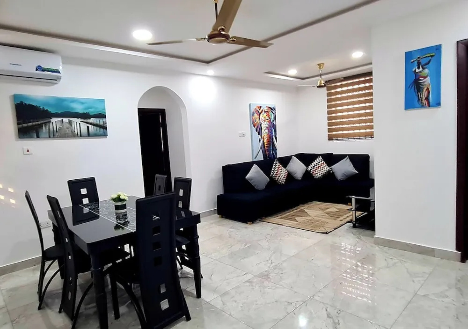 Beautiful Quiet & Cozy  Close to Highway