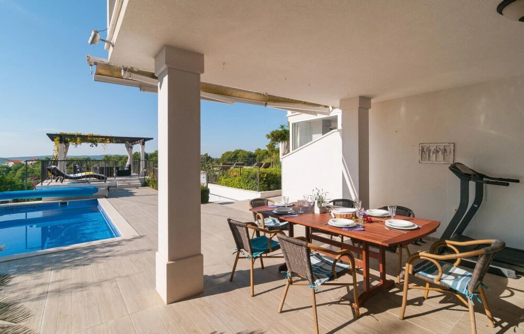 Amazing Home in Milna With Wifi and 6 Bedrooms