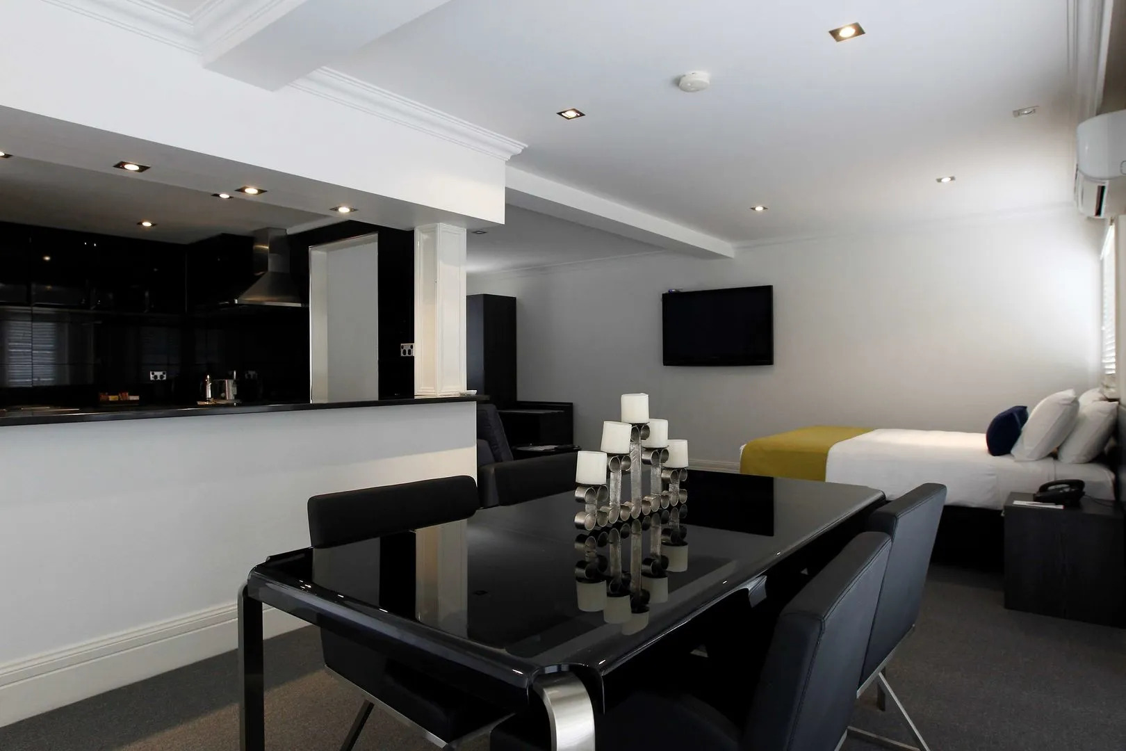 Ramada Hotel & Suites Sydney Cabramatta