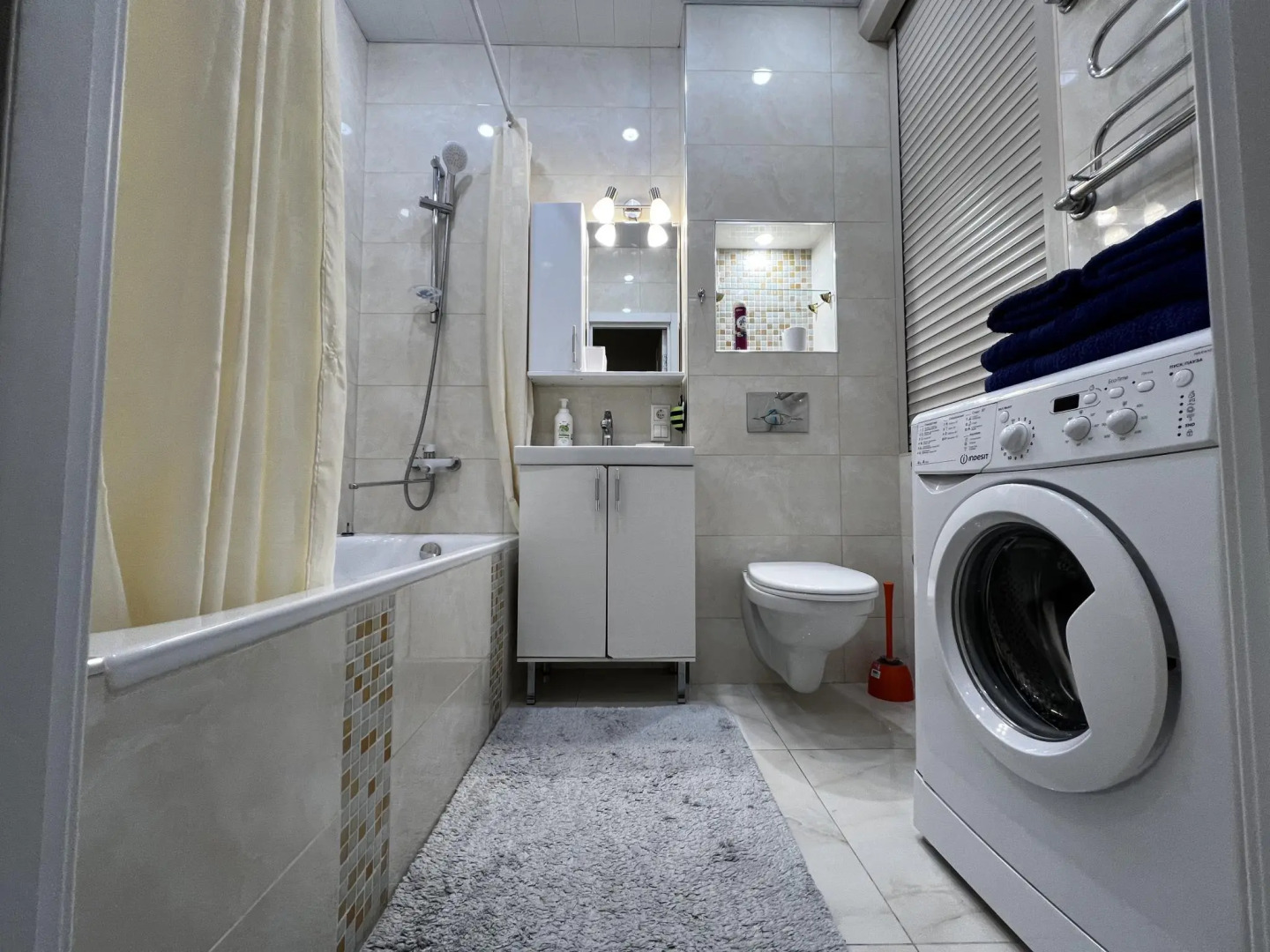 AlexHome (АлексХоум) на улице Алексея Короткова 1