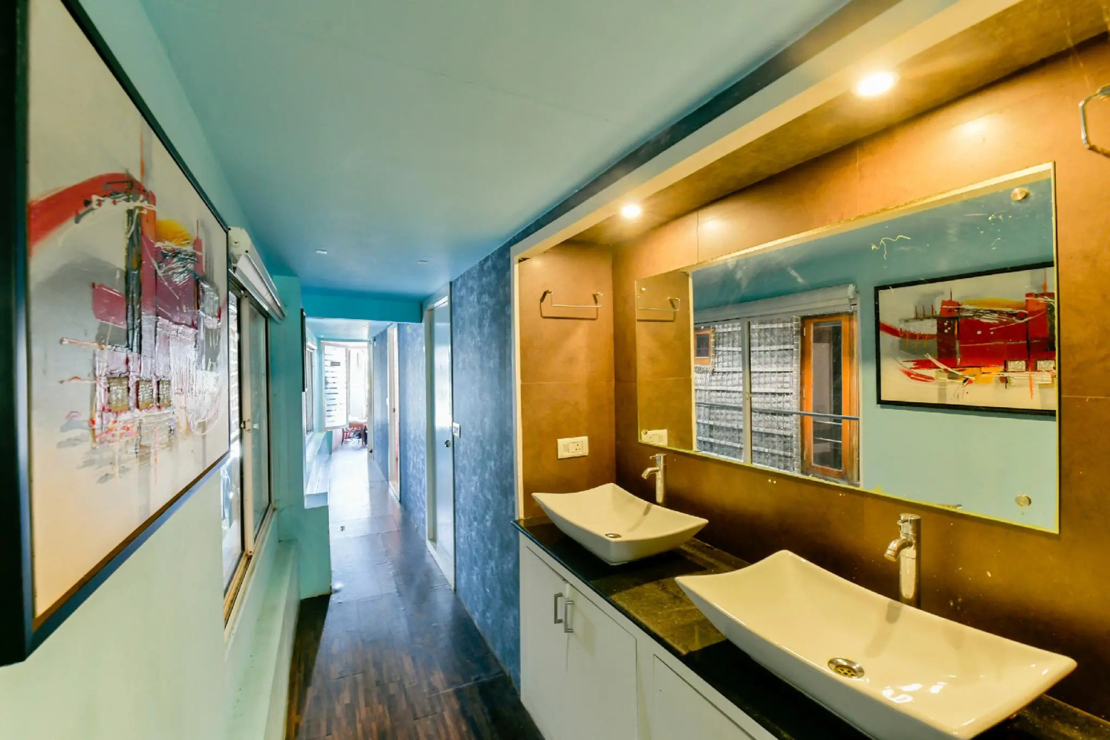 OYO 24611 Houseboat Water Cruise Sharing