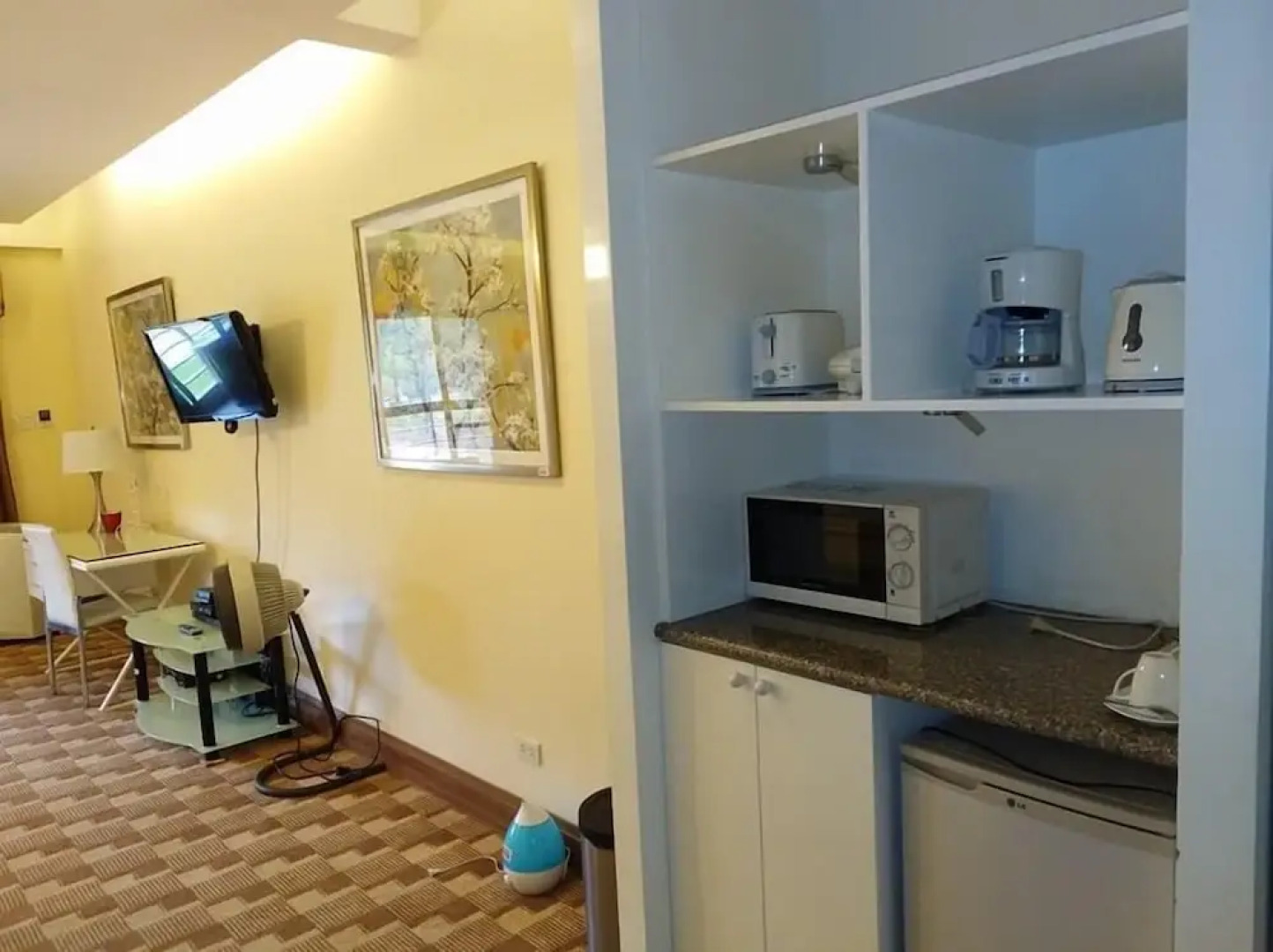 Whitehouse of the Lord of Scents