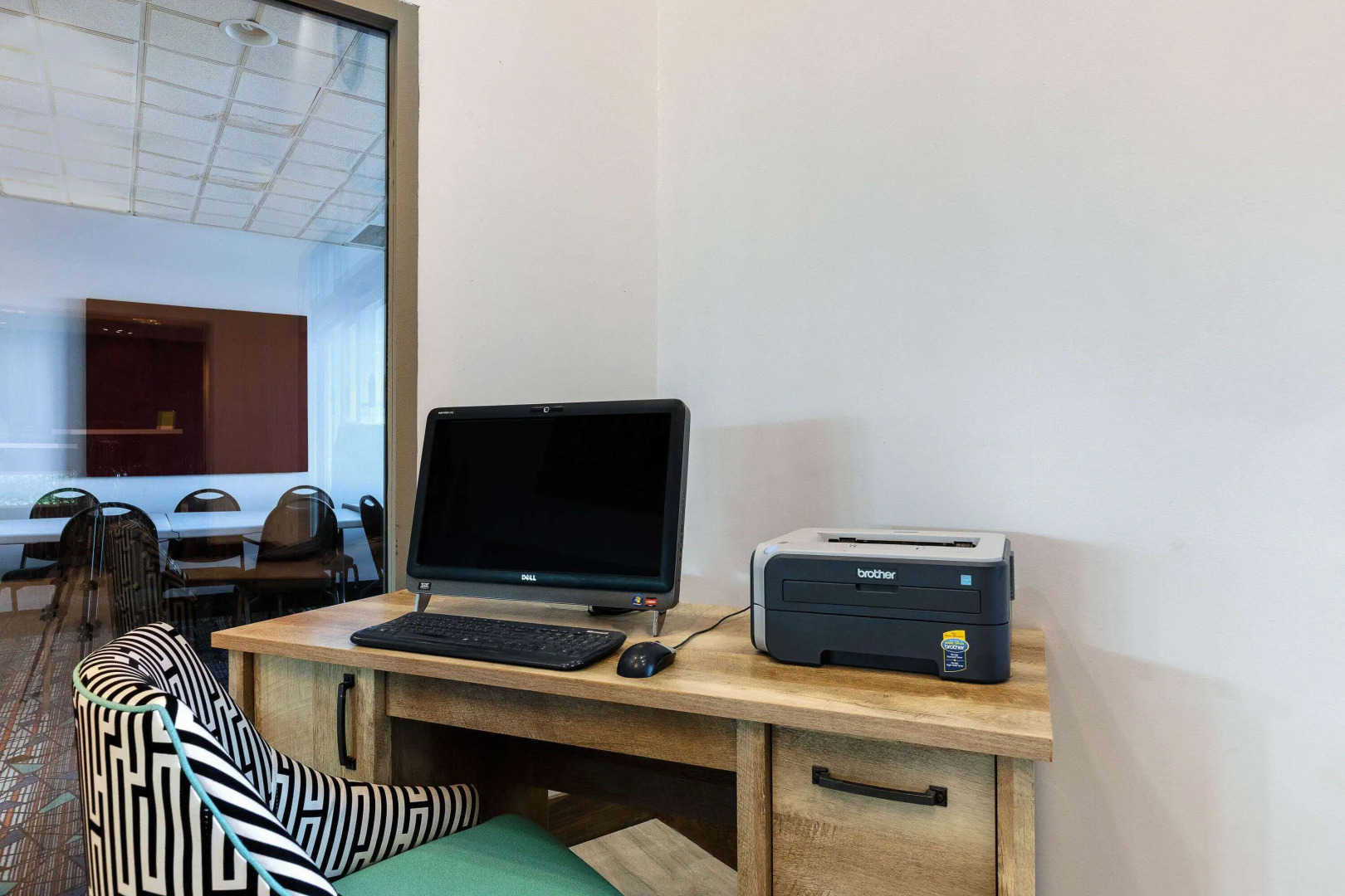 La Quinta Inn & Suites by Wyndham Omaha Airport Downtown