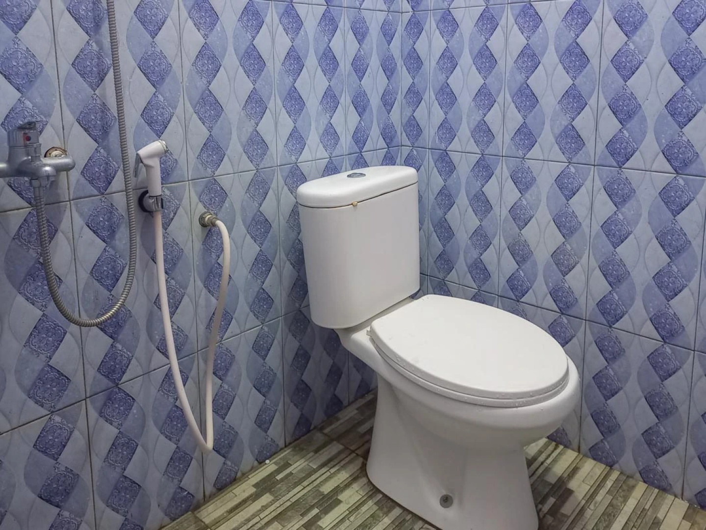 Jessy Homestay Lolak